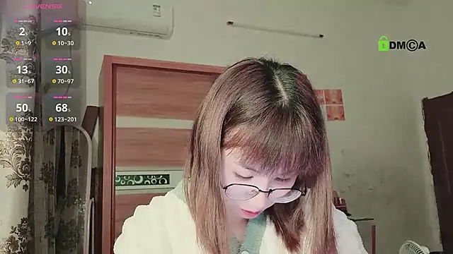 Snapshot of Lili_666 chatting on 03.10.25 Lili 666 online show from 03.10.25