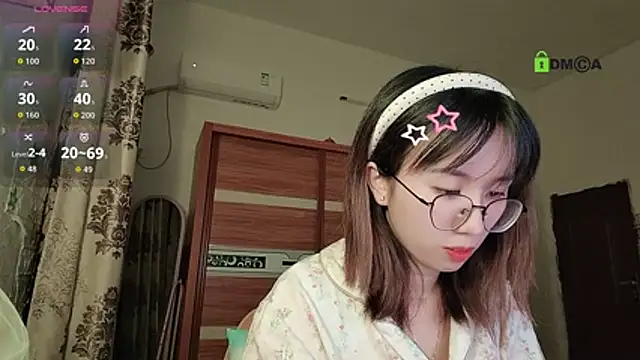 Snapshot of Lili_666 chatting on 10.21.25 Lili 666 online show from 10.21.25