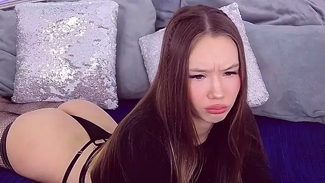 Snapshot of KateVon chatting on 12.06.24 KateVon online show from 12.06.24