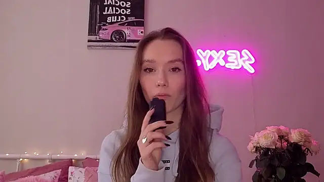 Snapshot of KateVon chatting on 10.14.25 KateVon online show from 10.14.25