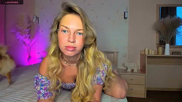 Snapshot of Jeanne_Williams chatting on 02.10.25 Jeanne Williams online show from 02.10.25