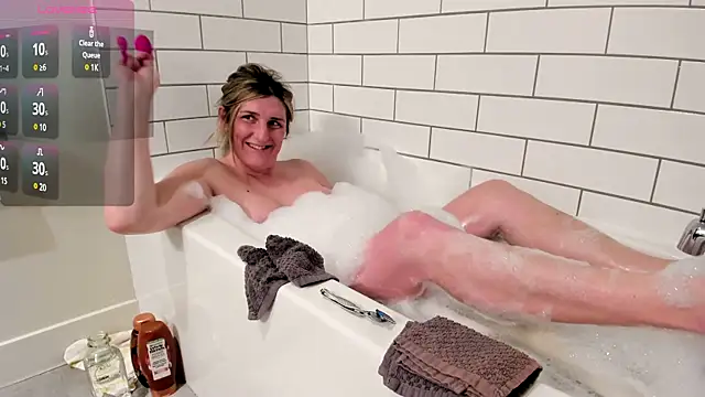 Snapshot of ImLeanneLawson chatting on 02.17.25 ImLeanneLawson online show from 02.17.25