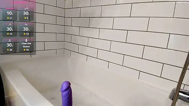 Snapshot of ImLeanneLawson chatting on 03.18.25 ImLeanneLawson online show from 03.18.25