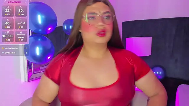 Snapshot of Tom_Silver__ chatting on 12.22.24 Tom Silver online show from 12.22.24