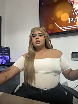 Snapshot of Tom_Silver__ chatting on 10.09.25 Tom Silver online show from 10.09.25