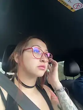 Snapshot of Joseph_and_Amy_ chatting on 11.10.25 Joseph and Amy online show from 11.10.25