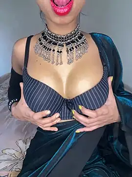 Snapshot of Hot-sexy222 chatting on 12.30.24 Hot-sexy222 online show from 12.30.24