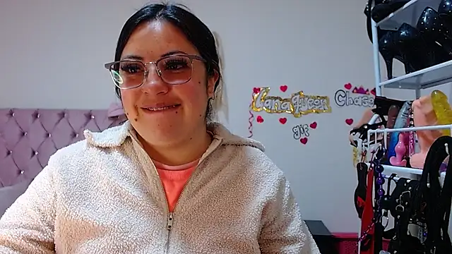 Snapshot of lanaqueen699 chatting on 10.17.25 lanaqueen699 online show from 10.17.25