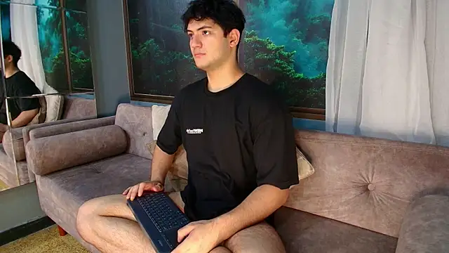 Snapshot of Mark_Evans1_ chatting on 02.13.25 Mark Evans1 online show from 02.13.25