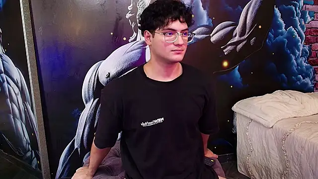 Snapshot of Mark_Evans1_ chatting on 03.08.25 Mark Evans1 online show from 03.08.25