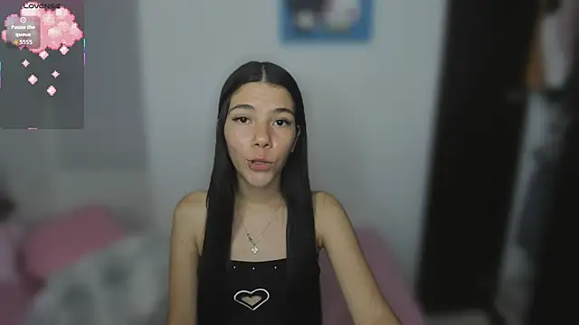 Snapshot of sofi_cute01 chatting on 11.05.25 sofi cute01 online show from 11.05.25