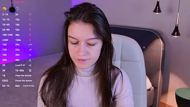 Snapshot of Alice__grace chatting on 01.25.25 Alice  grace online show from 01.25.25