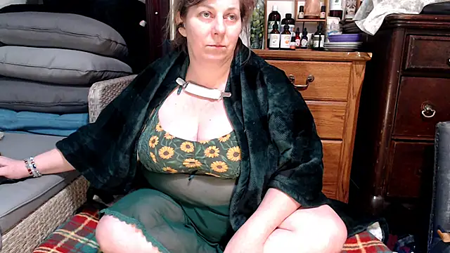 Snapshot of ladyscarlotta chatting on 02.27.25 ladyscarlotta online show from 02.27.25