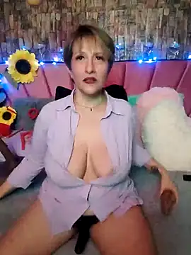 Isabelle Lov18 online show from 03.03.25