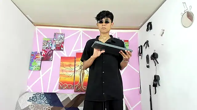 Snapshot of Fresahot2005 chatting on 01.23.25 Fresahot2005 online show from 01.23.25