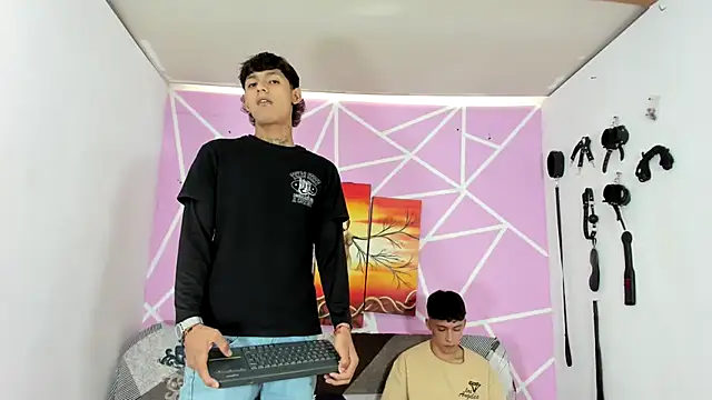 Snapshot of Fresahot2005 chatting on 01.27.25 Fresahot2005 online show from 01.27.25