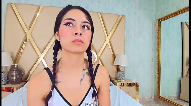 NicoleEsposito online show from 01.14.25