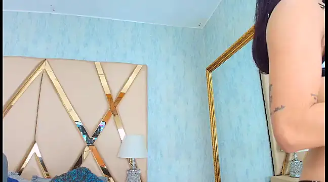 NicoleEsposito online show from 01.17.25