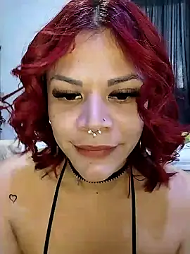 Snapshot of IamAlana_ chatting on 12.19.24 IamAlana online show from 12.19.24