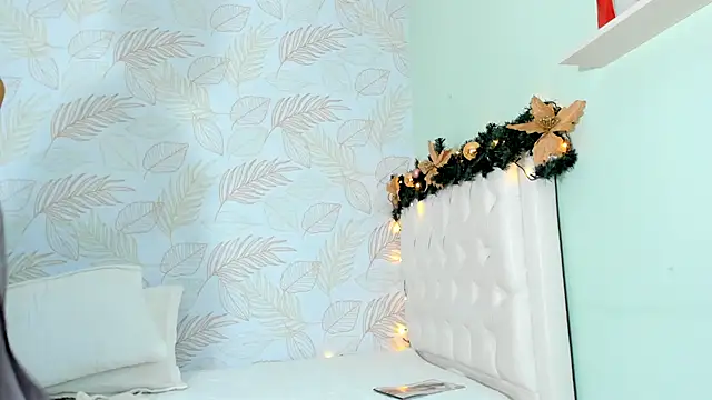 TianaReedd online show from 12.11.24