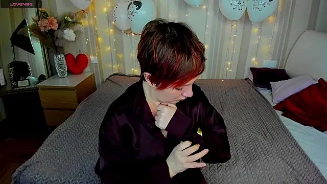 Snapshot of Katherine_Fox chatting on 02.15.25 Katherine Fox online show from 02.15.25