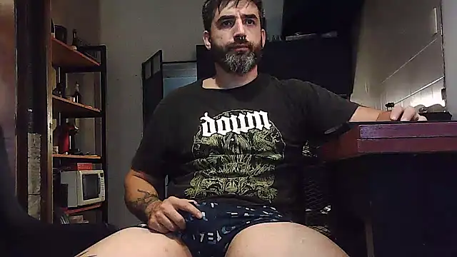 Snapshot of ozzypsico13 chatting on 02.17.25 ozzypsico13 online show from 02.17.25