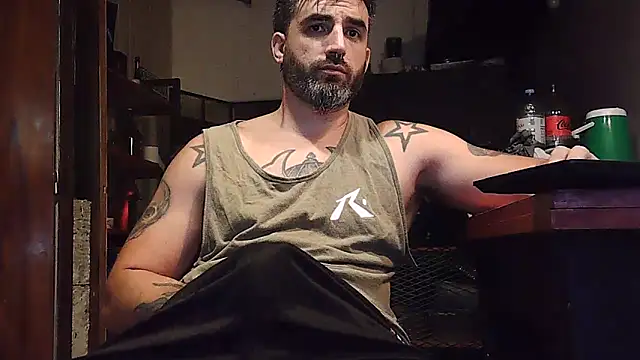 Snapshot of ozzypsico13 chatting on 03.02.25 ozzypsico13 online show from 03.02.25