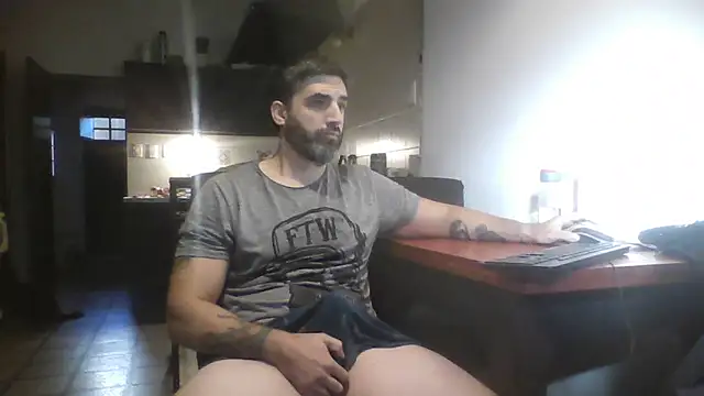 Snapshot of ozzypsico13 chatting on 03.14.25 ozzypsico13 online show from 03.14.25