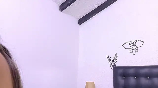Skinny hottie18 online show from 12.19.24