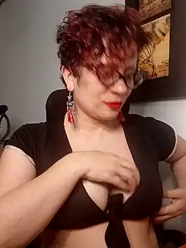 Snapshot of Daneshka_naughty chatting on 12.05.24 Daneshka naughty online show from 12.05.24