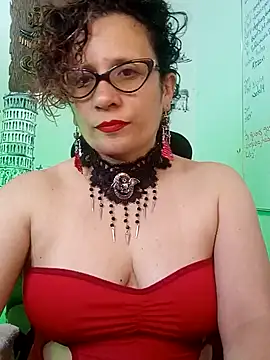 Snapshot of Daneshka_naughty chatting on 01.28.25 Daneshka naughty online show from 01.28.25