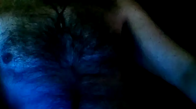 Snapshot of titanzitte chatting on 12.14.24 titanzitte online show from 12.14.24