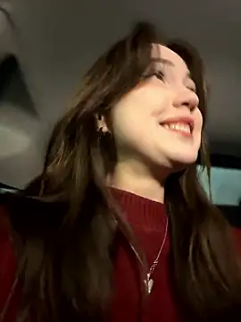 Snapshot of Peachy_Dream chatting on 12.04.24 Peachy Dream online show from 12.04.24