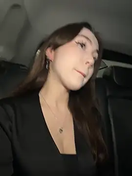 Snapshot of Peachy_Dream chatting on 01.22.25 Peachy Dream online show from 01.22.25