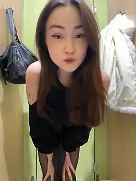 Snapshot of Peachy_Dream chatting on 02.12.25 Peachy Dream online show from 02.12.25