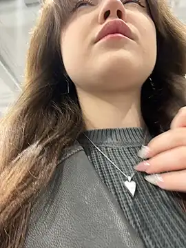 Snapshot of Peachy_Dream chatting on 03.21.25 Peachy Dream online show from 03.21.25