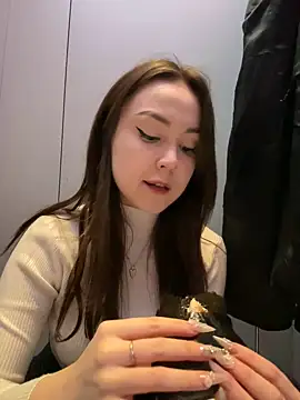 Snapshot of Peachy_Dream chatting on 03.22.25 Peachy Dream online show from 03.22.25