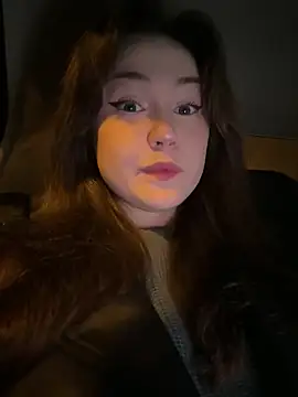 Snapshot of Peachy_Dream chatting on 10.09.25 Peachy Dream online show from 10.09.25