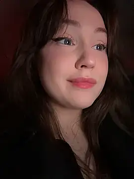 Snapshot of Peachy_Dream chatting on 10.27.25 Peachy Dream online show from 10.27.25