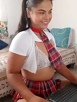 Snapshot of Cleo_hills chatting on 12.06.24 Cleo hills online show from 12.06.24