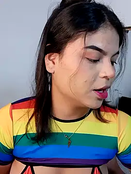 Snapshot of Cleo_hills chatting on 01.23.25 Cleo hills online show from 01.23.25