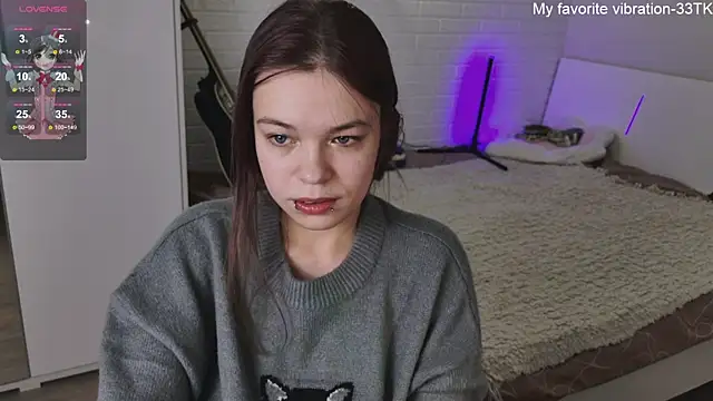 Snapshot of ValBae chatting on 01.21.25 ValBae online show from 01.21.25