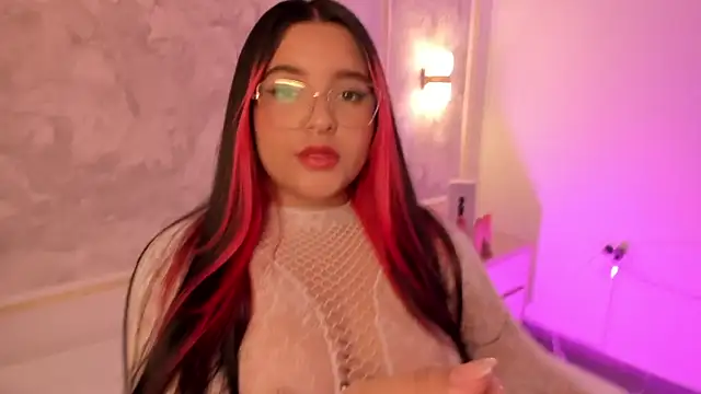 victoria18x online show from 10.10.25