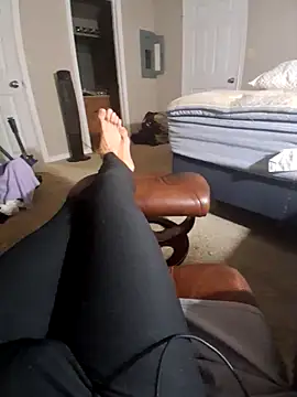 Snapshot of lovetostrokensmoke chatting on 09.17.25 lovetostrokensmoke online show from 09.17.25