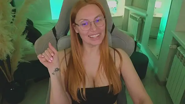 Snapshot of Love_Call chatting on 01.31.25 Love Call online show from 01.31.25