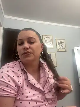 Snapshot of KaliRain69 chatting on 10.12.25 KaliRain69 online show from 10.12.25