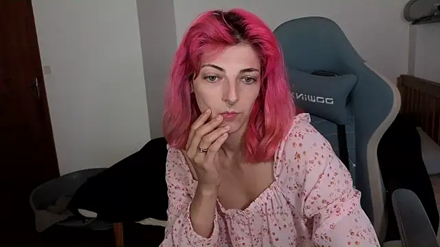 Snapshot of Nixxy_naughty chatting on 09.11.25 Nixxy naughty online show from 09.11.25