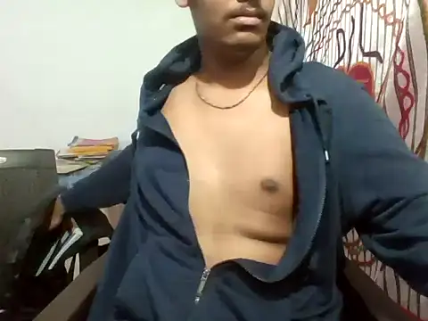 Snapshot of brownguy1234 chatting on 12.31.24 brownguy1234 online show from 12.31.24