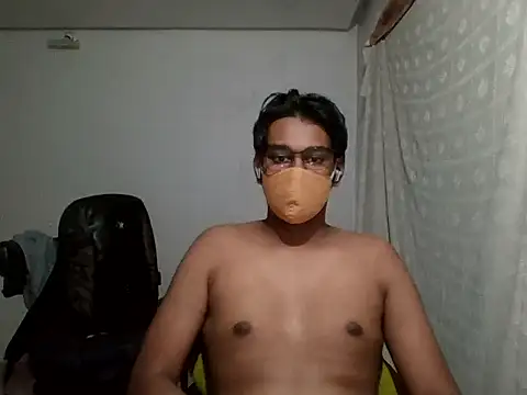 Snapshot of brownguy1234 chatting on 02.06.25 brownguy1234 online show from 02.06.25