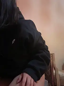 Snapshot of JoyFulLicss chatting on 12.22.24 JoyFulLicss online show from 12.22.24